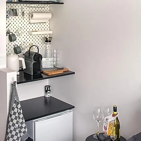 Bed & Breakfast Houseboat - With A View